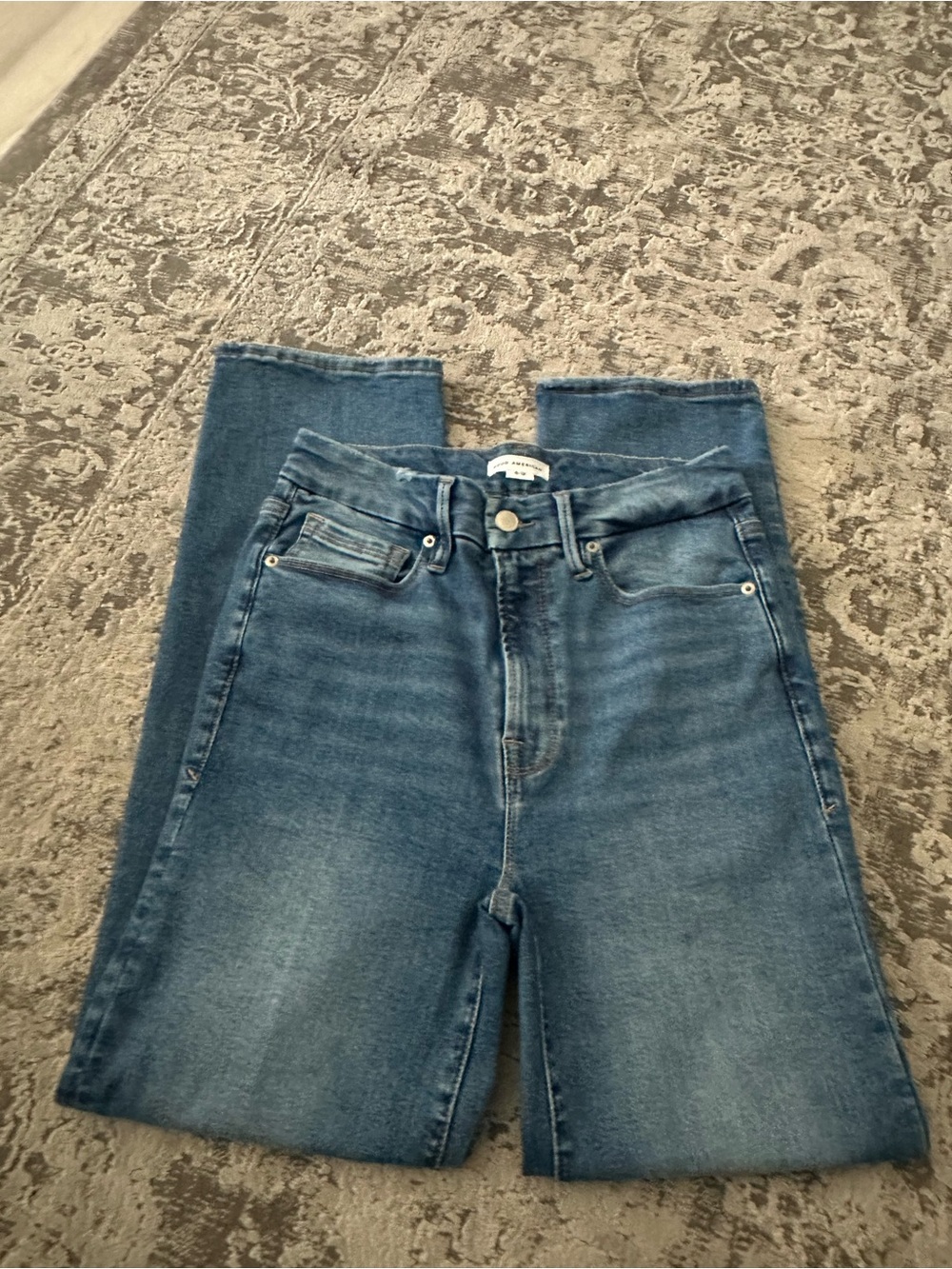 Good American High-Rise Medium Blue Straight-Leg Jeans